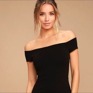 BOW-GETTER BLACK OFF-THE-SHOULDER BODYCON DRESS
